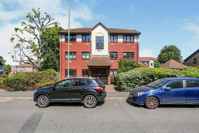 2 Bedroom Apartment To Rent In Clover Way, Wallington, Surrey, SM6