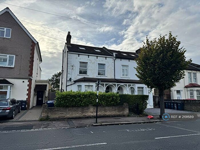 2 Bedroom Flat To Rent In London, London, SE25