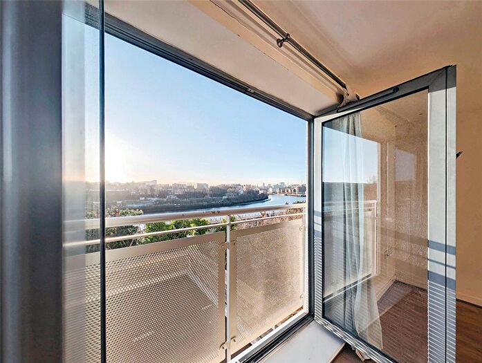 2 Bedroom Flat For Sale In Ouseburn Wharf, St. Lawrence Road, Newcastle Upon Tyne, Tyne And Wear, NE6