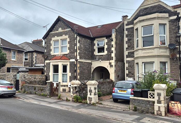 2 Bedroom Flat For Sale In Clarendon Road, Weston-Super-Mare, BS23