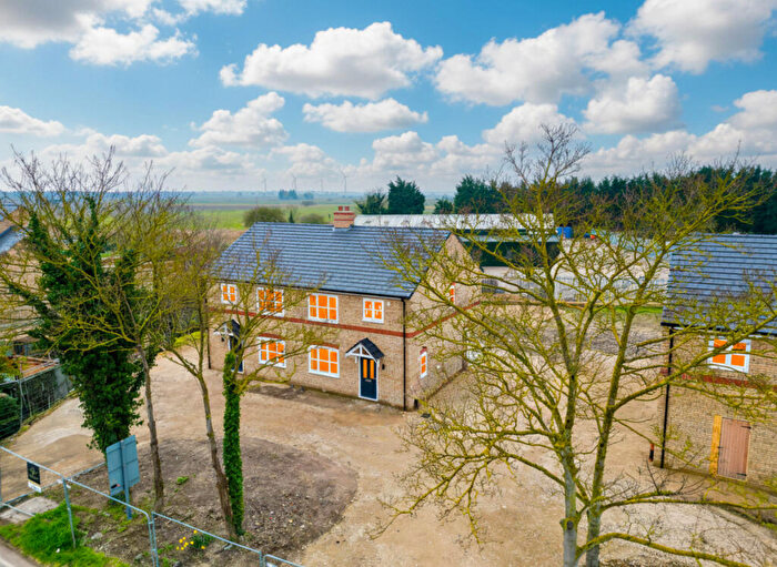 3 Bedroom Semi Detached House For Sale In Oilmills Road, Ramsey Mereside, PE26