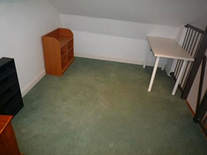 2 Bedroom Flat To Rent In New Briggate, Leeds, LS1