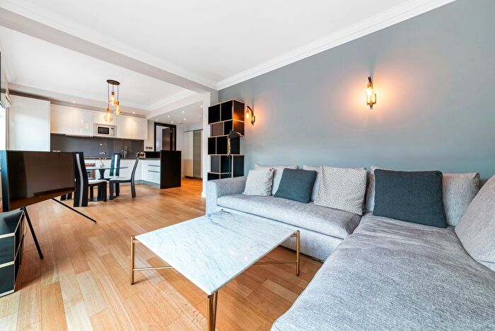 1 Bedroom Flat To Rent In Hallam Street, Fitzrovia, London, W1W