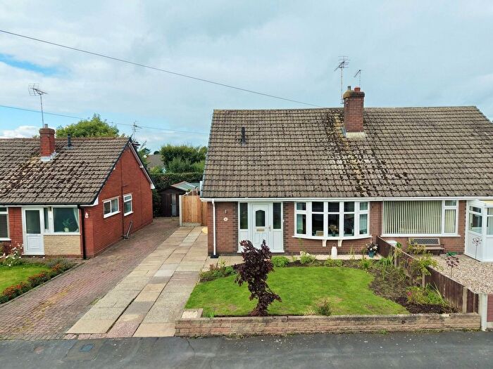 3 Bedroom Semi-Detached Bungalow For Sale In Greenfields Avenue, Shavington, CW2