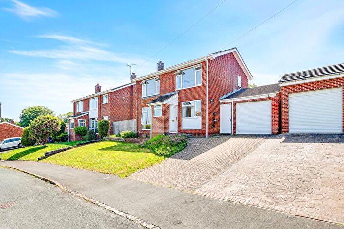 3 Bedroom Detached House For Sale In Compton, Newbury, RG20