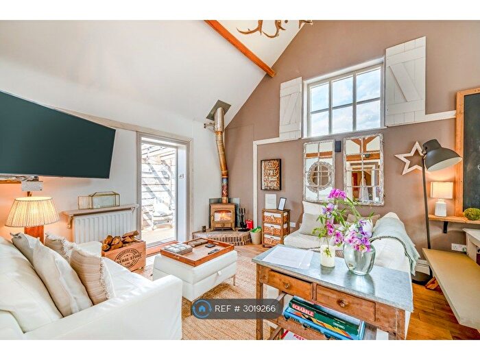 2 Bedroom Detached House To Rent In Cholmondeley Road, Wrenbury, CW5