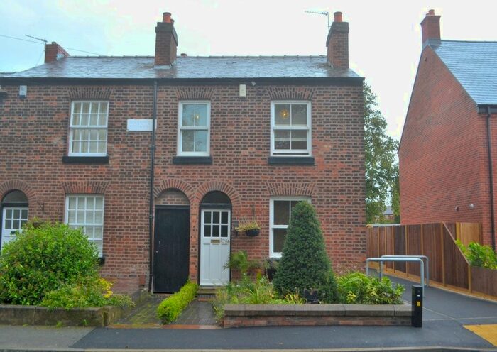 3 Bedroom End Of Terrace House To Rent In Greenalls Avenue, Warrington, WA4