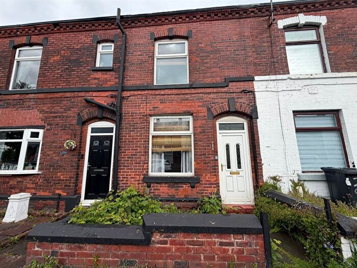 2 Bedroom Terraced House For Sale In King Street, Dukinfield, SK16