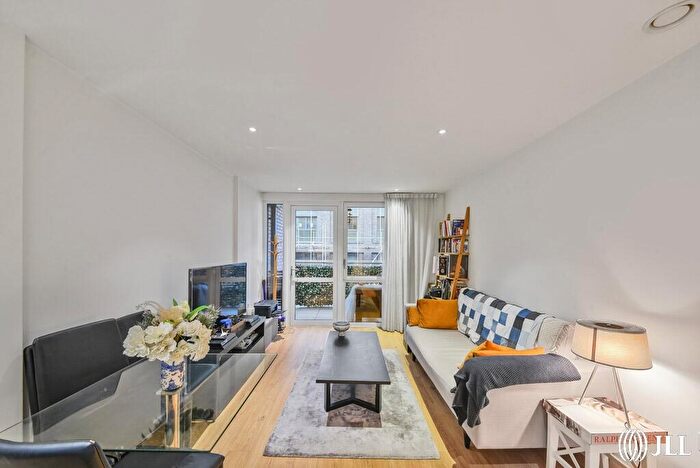 1 Bedroom Apartment For Sale In Rivulet Apartments, Devan Grove, N4