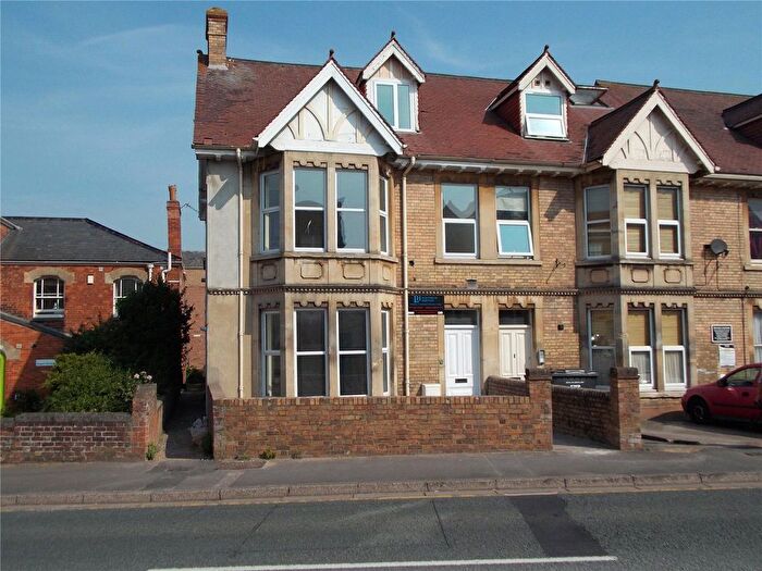 2 Bedroom Flat To Rent In Billetfield, Taunton, Somerset, TA1