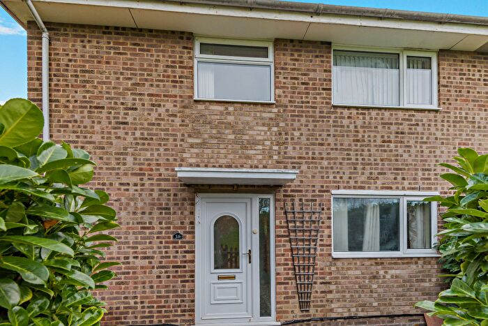 3 Bedroom Semi Detached House For Sale In Ecklington, Swindon, Wiltshire, SN3