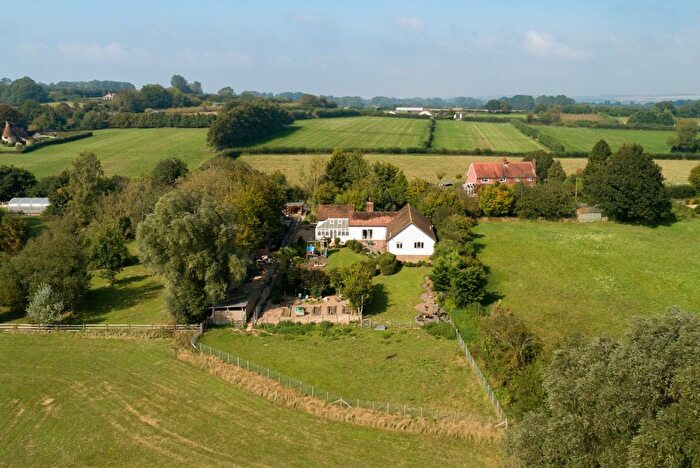 5 Bedroom Detached Bungalow For Sale In Field Mill Road, Egerton, Ashford, TN27
