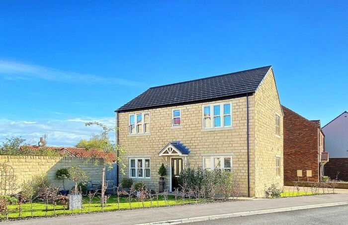 3 Bedroom Detached House For Sale In Hymas Court, Burton Leonard, HG3