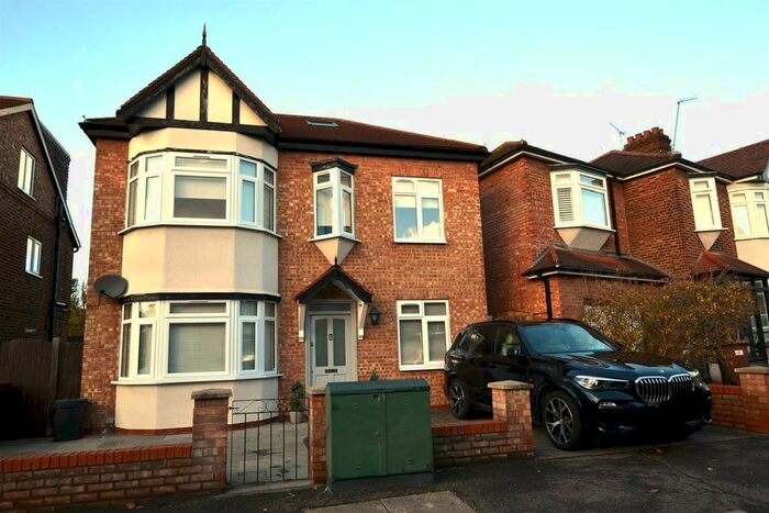 4 Bedroom Detached House To Rent In Winifred House, Richmond Crescent, Highams Park, E4