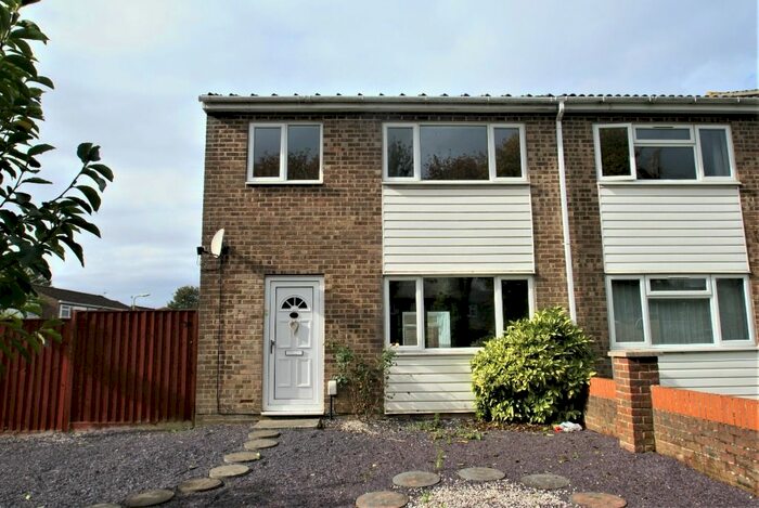 3 Bedroom End Of Terrace House To Rent In Roman Way, Andover SP10