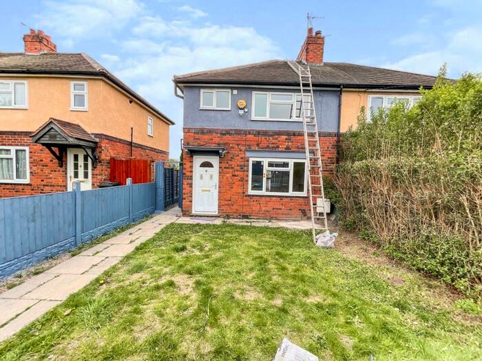 3 Bedroom Semi-Detached House To Rent In Wallows Road, Brierley Hill, DY5