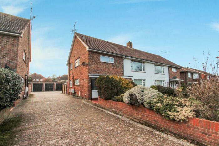 2 Bedroom Flat To Rent In Aldsworth Avenue, Worthing, BN12