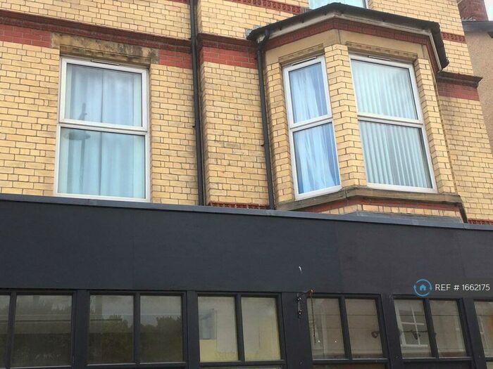 2 Bedroom Flat To Rent In Greenfield Road, Colwyn Bay, LL29