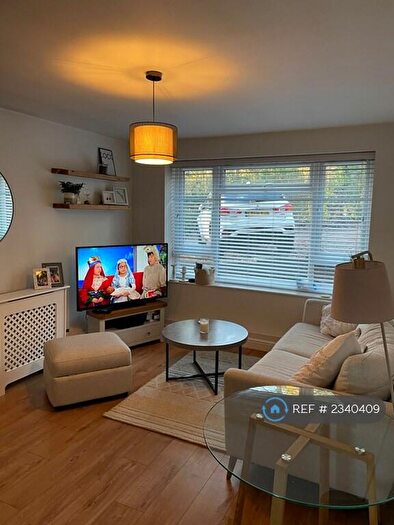 1 Bedroom Flat To Rent In Windsor Road, Welwyn, AL6