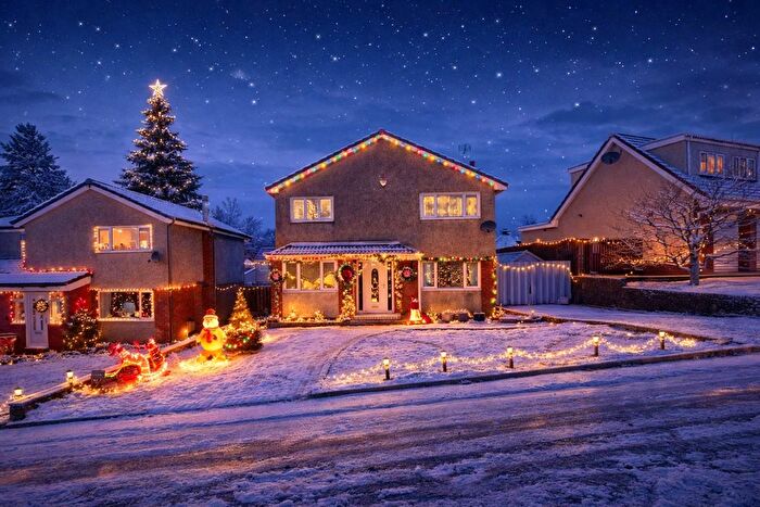 5 Bedroom Detached House For Sale In Lancaster Avenue, Beith, KA15