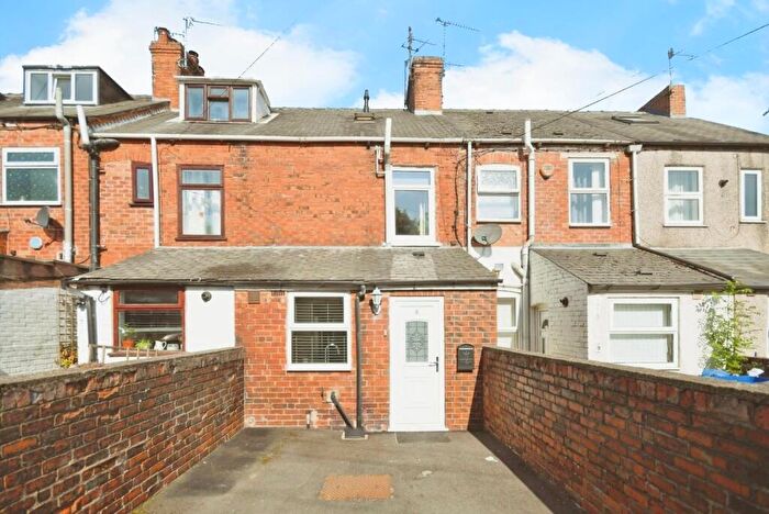2 Bedroom Terraced House For Sale In Prospect Terrace, Brockwell, Chesterfield, S40