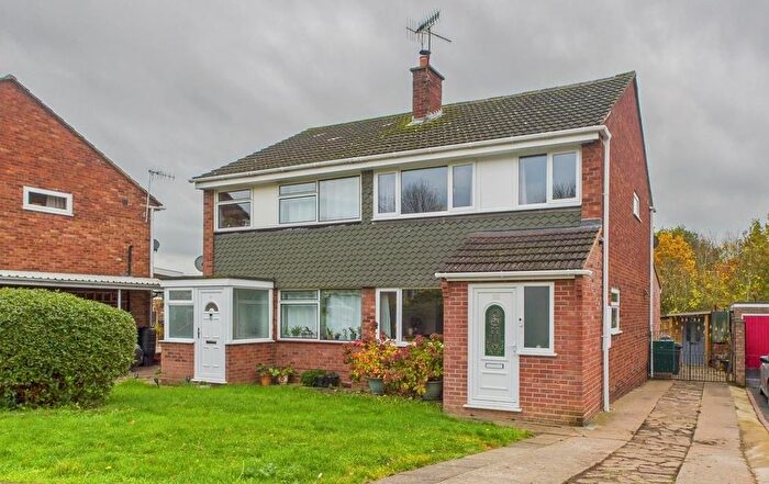 3 Bedroom Semi Detached House For Sale In Orchard Way, Leigh, Worcester, WR6