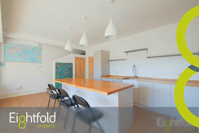 5 Bedroom House To Rent In Hollingbury Park Avenue, Brighton, BN1