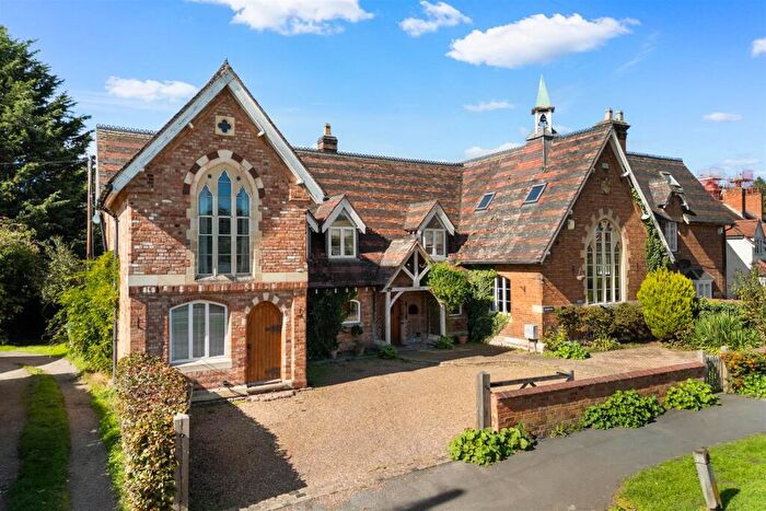6 Bedroom House For Sale In Alderminster, Stratford-Upon-Avon, CV37