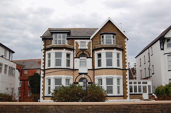 1 Bedroom Flat To Rent In Promenade, Southport, PR9