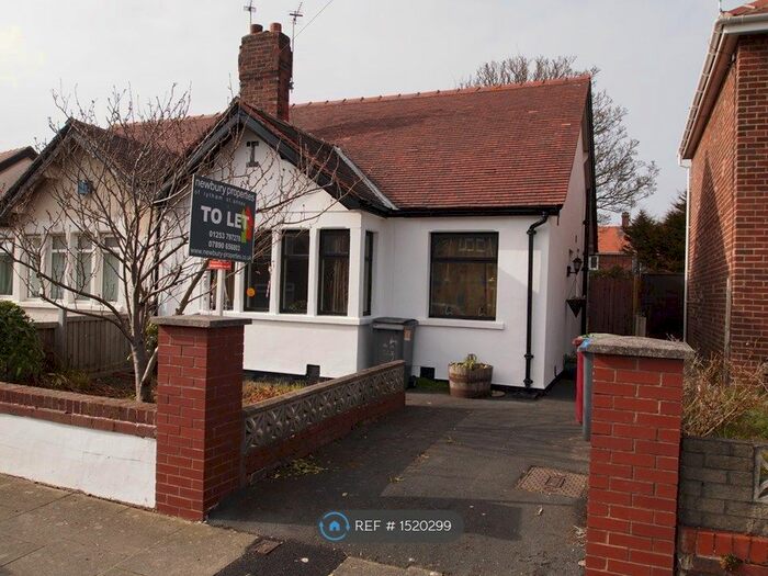 2 Bedroom Bungalow To Rent In Tyrone Avenue, Blackpool, FY2