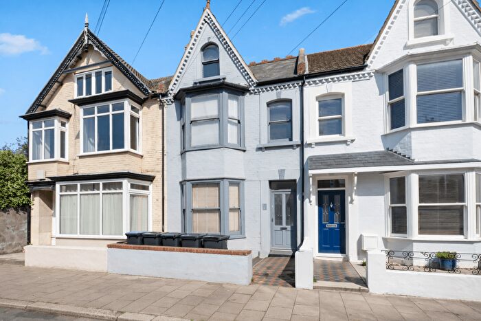 1 Bedroom Flat For Sale In Mortimer Street, CT6