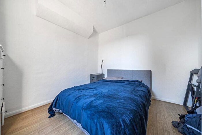1 Bedroom Flat For Sale In Kingswood Road, Sydenham, SE20