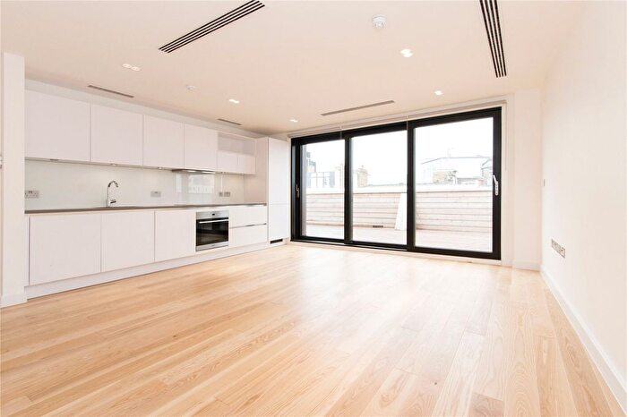 2 Bedroom Flat To Rent In Willow Street, Shoreditch, London, EC2A