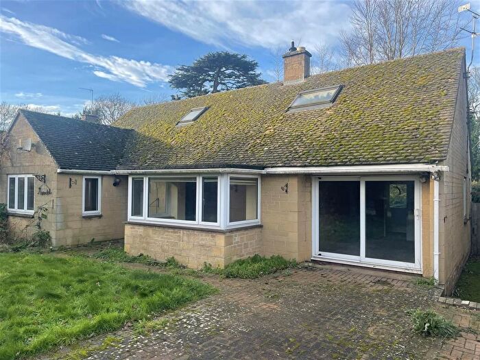 3 Bedroom Detached Bungalow For Sale In Wardington, Banbury, OX17