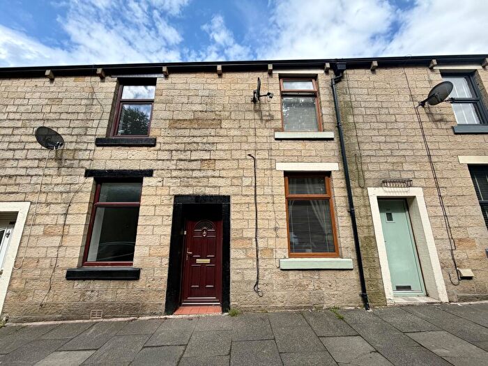 2 Bedroom House To Rent In Barden Lane, Burnley, BB10