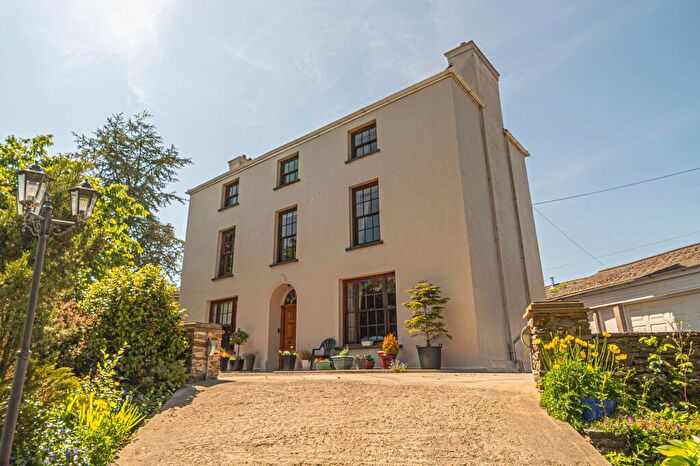 6 Bedroom Detached House For Sale In Hendredenny Hall, Caerphilly, CF83