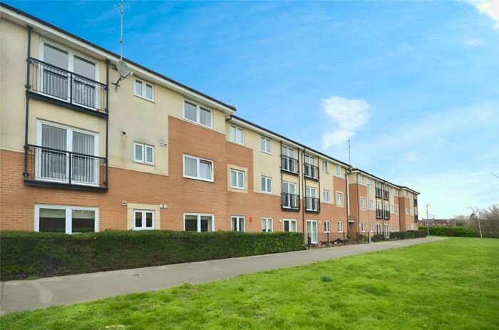 2 Bedroom Apartment To Rent In Hobart Close, Chelmsford, Essex, CM1