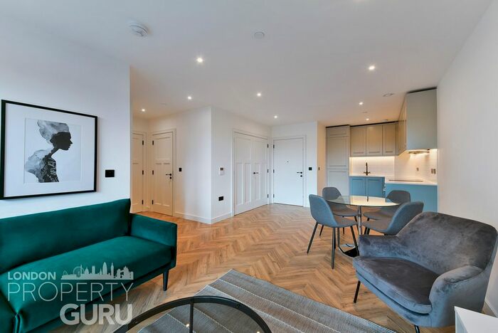 1 Bedroom Flat To Rent In Royal Exchange, Wheatfield Way, KT1