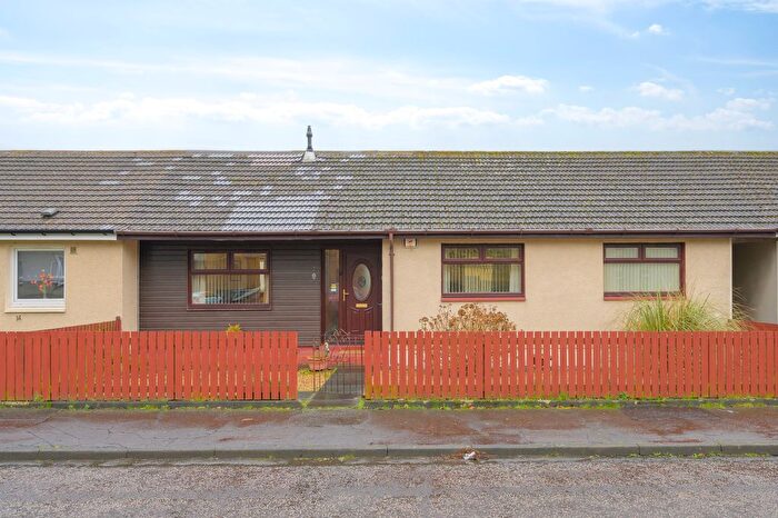 3 Bedroom Bungalow For Sale In Priory Square, Kincardine, FK10