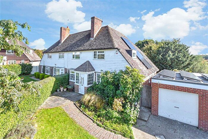 4 Bedroom Semi Detached House For Sale In Front Road, Woodchurch, Ashford, Kent, TN26