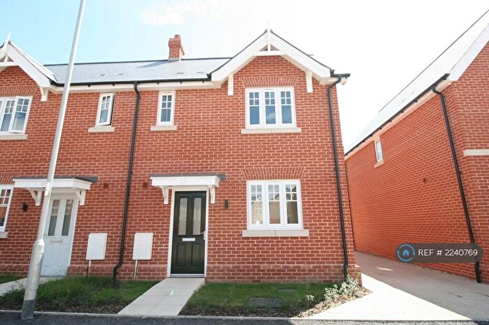 3 Bedroom Semi-Detached House To Rent In Sapphire Crescent, Colchester, CO4