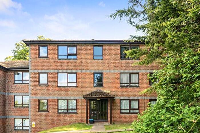 2 Bedroom Apartment For Sale In High Beeches, High Wycombe, HP12