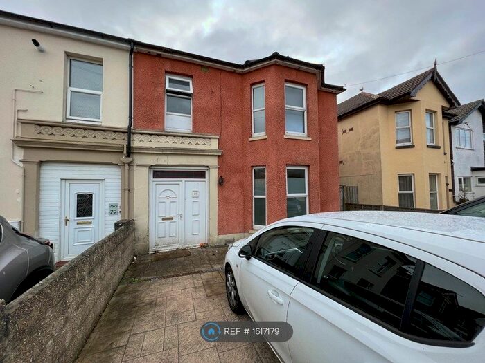 6 Bedroom Semi-Detached House To Rent In Malmesbury Park Road, Bournemouth, BH8