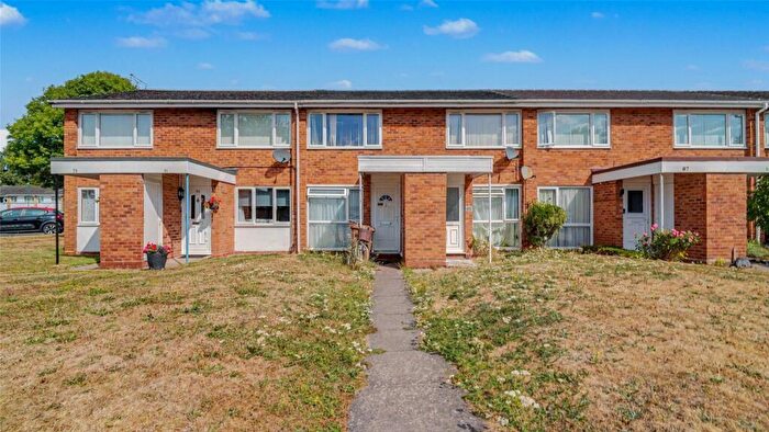 2 Bedroom Maisonette To Rent In Nethercote Gardens, Solihull, West Midlands, B90