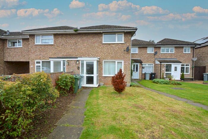 2 Bedroom Property To Rent In Clover Road, Market Deeping PE6