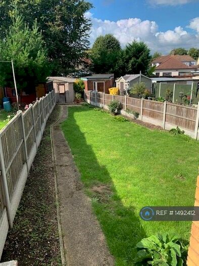 3 Bedroom Semi-Detached House To Rent In Upper Rainham Road, Hornchurch, RM12