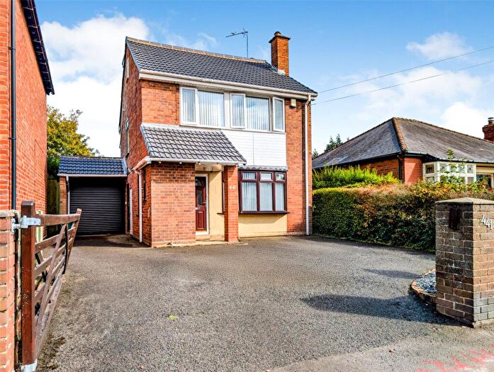4 Bedroom Detached House For Sale In Chester Road North, Kidderminster, Worcestershire, DY10