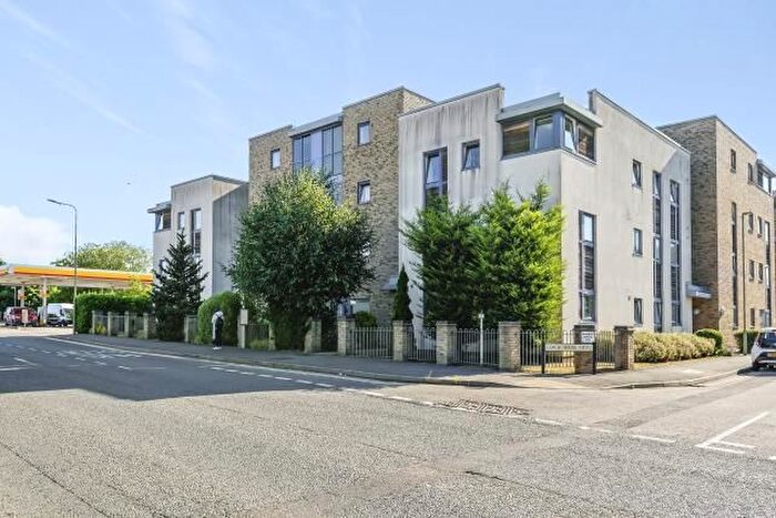 2 Bedroom Flat To Rent In London Road, Bicester, OX26