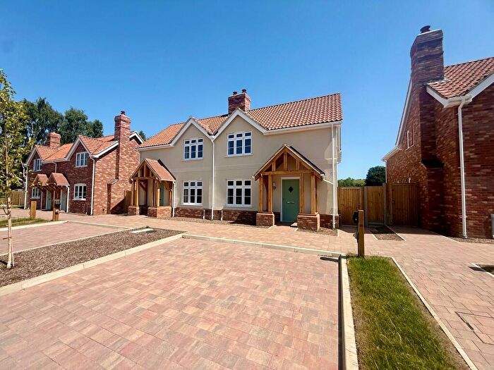 3 Bedroom Semi-Detached House For Sale In Flordon Road, Creeting St. Mary, IP6