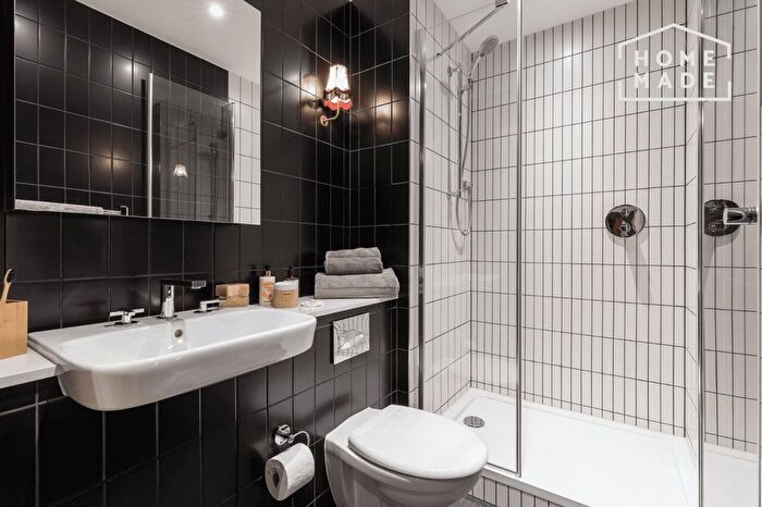 4 Bedroom Flat To Rent In The Robinson, Wembley, HA9
